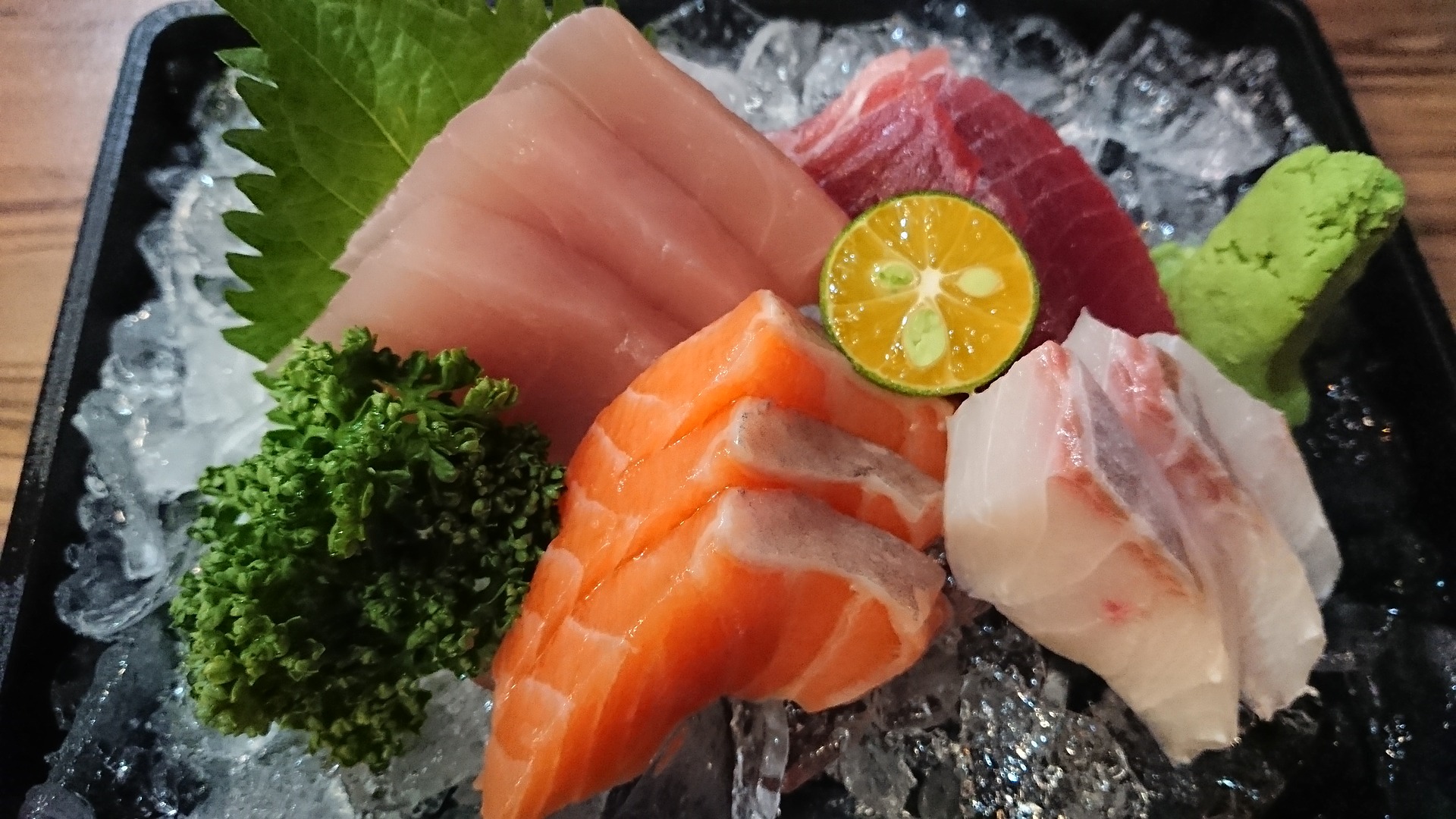 猫にお刺身をあげても大丈夫?おすすめ魚レシピも紹介